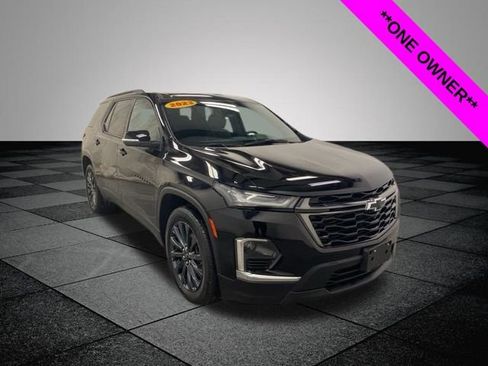 Used 2023 Chevrolet Traverse RS AWD/4WD image 2