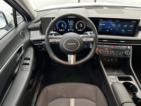 Used 2025 Hyundai Sonata SEL FWD image 21