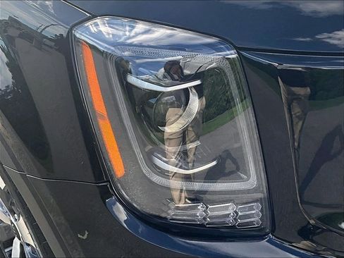 Used 2020 Kia Telluride S w/ S 8 Passenger Seating Package AWD/4WD image 34