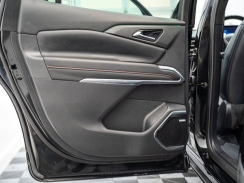 Used 2024 Chevrolet Traverse RS w/ LPO, Floor Liner Package AWD/4WD image 32