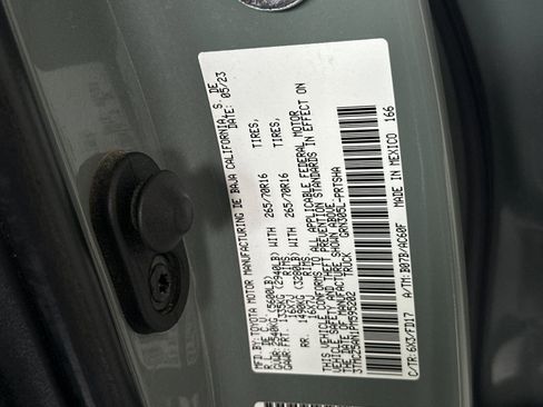 Used 2023 Toyota Tacoma TRD Off-Road AWD/4WD image 27
