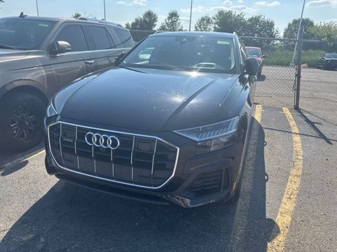 Used 2019 Audi Q8 Prestige AWD/4WD image 3