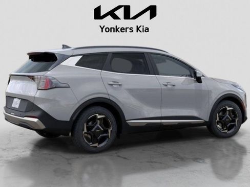 Used 2027 Kia Sportage EX AWD/4WD image 6