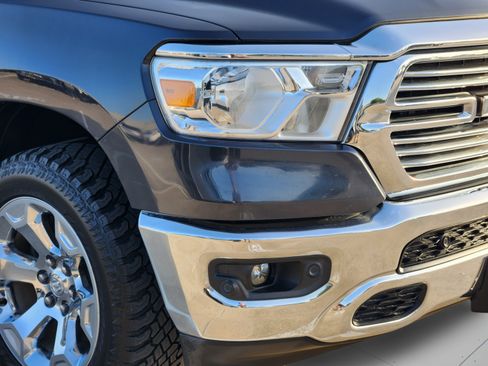 Used 2019 RAM 1500 4x4 Crew Cab image 35