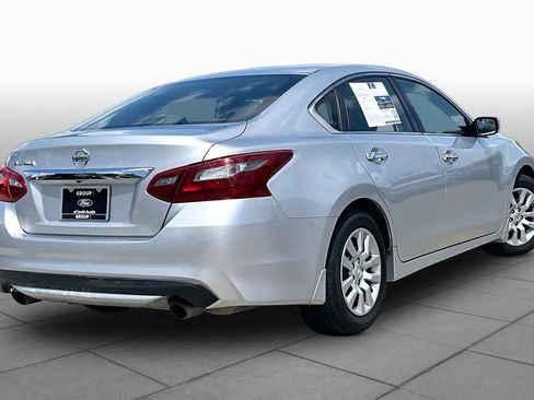 Used 2018 Nissan Altima 2.5 S w/ S Convenience Package FWD image 13