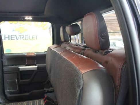 Used 2019 Ford F150 King Ranch w/ Equipment Group 601A Luxury AWD/4WD image 9