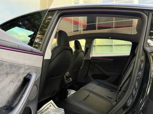 Used 2026 Tesla Model Y Long Range RWD image 23