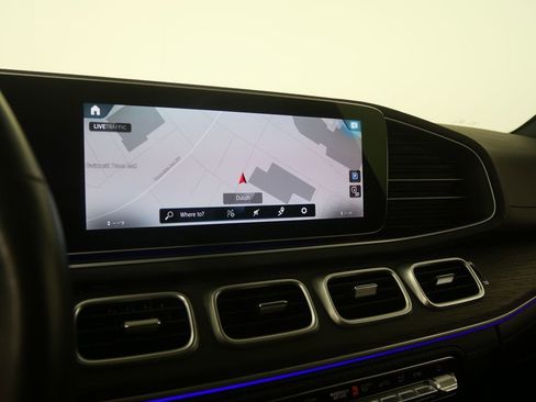 Used 2022 Mercedes-Benz GLS 450 4MATIC image 21