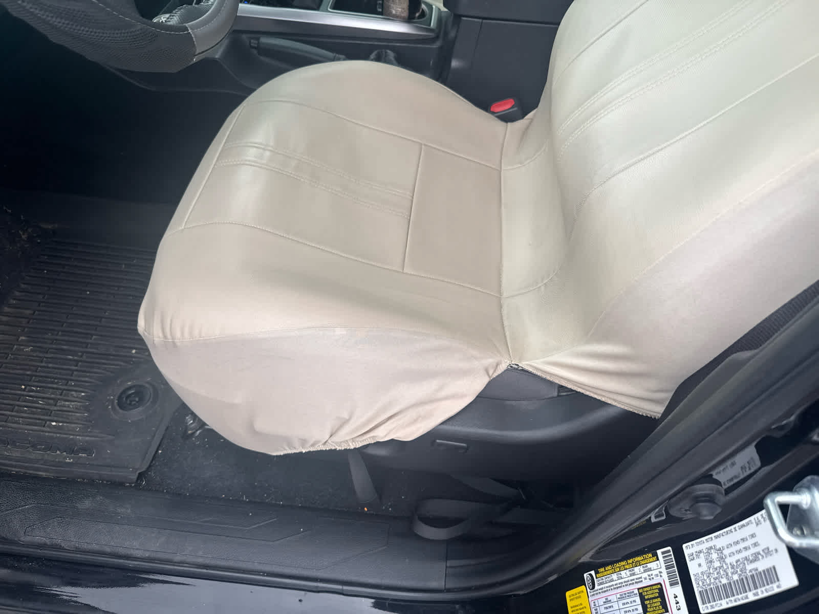 Used 2023 Toyota Tacoma SR5 RWD image 7