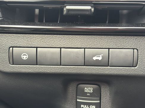 Certified 2025 Nissan Murano SV FWD image 13