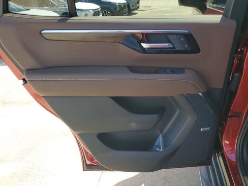 New 2026 Chevrolet Tahoe High Country w/ Sun And Tow Package image 9