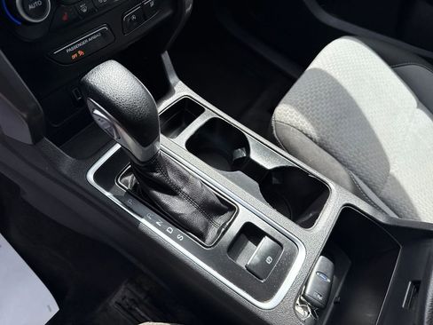 Used 2019 Ford Escape SE FWD image 24