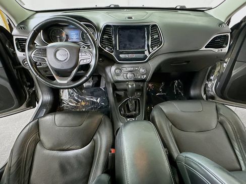 Used 2019 Jeep Cherokee Limited FWD image 15