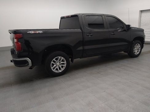 Used 2022 Chevrolet Silverado 1500 LT AWD/4WD image 10