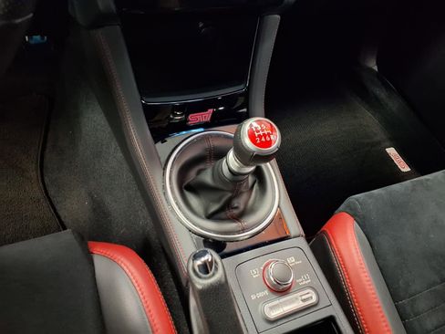 Used 2020 Subaru WRX STI AWD/4WD image 9