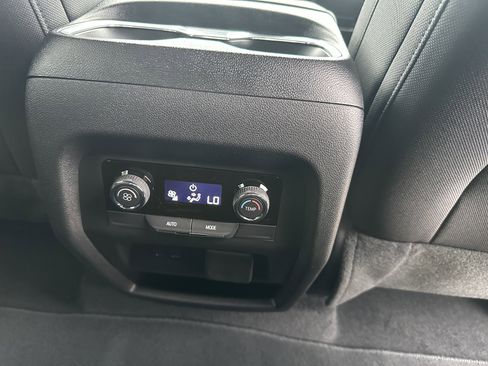 New 2026 Chevrolet Traverse LT w/ Driver Confidence Package image 37