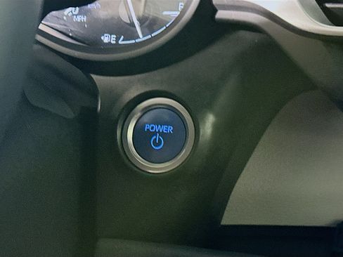 Used 2023 Toyota Sienna XLE image 20