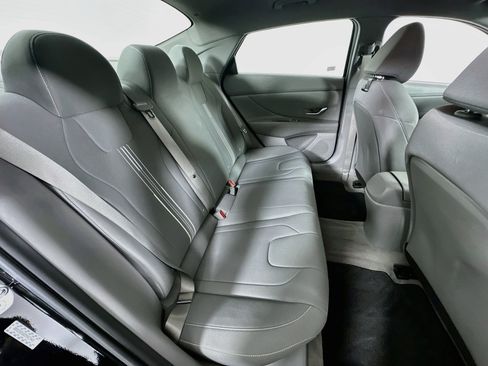 Used 2023 Hyundai Elantra SEL w/ Convenience Package FWD image 26