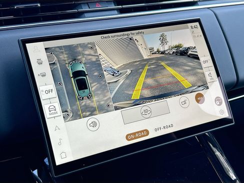 New 2025 Land Rover Range Rover Sport Dynamic SE image 26