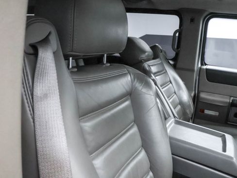 Used 2003 HUMMER H2 Luxury w/ Preferred Equipment Group image 6