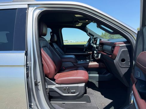 Used 2024 Ford Expedition Max Limited AWD/4WD image 26