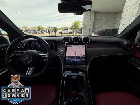 Used 2024 Mercedes-Benz GLC 300 4MATIC image 22