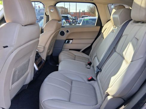 Used 2015 Land Rover Range Rover Sport HSE image 21