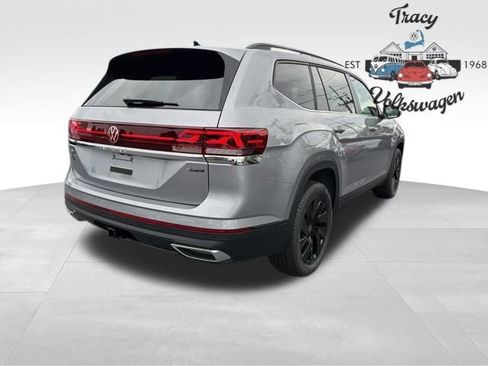 New 2026 Volkswagen Atlas SE image 7