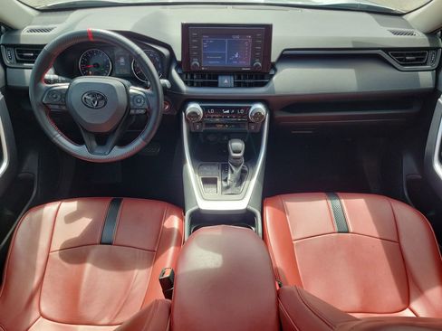 Used 2021 Toyota RAV4 XLE FWD image 14