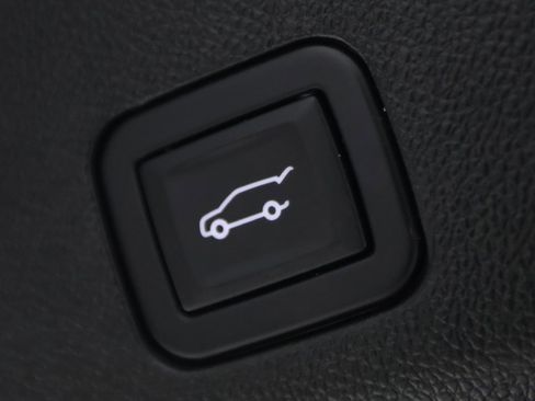 Used 2023 Chevrolet Tahoe Z71 image 15