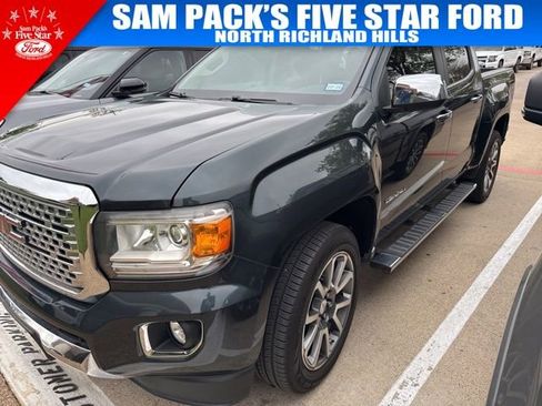 Used 2018 GMC Canyon Denali image 2