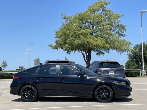Certified 2025 Honda Civic Sport image 3