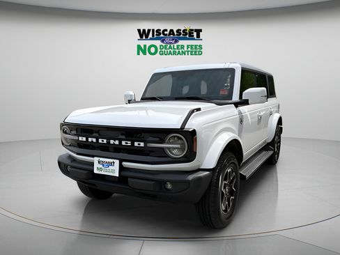 Used 2025 Ford Bronco Outer Banks AWD/4WD image 32