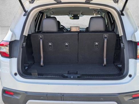 Used 2023 Honda Pilot EX-L image 6