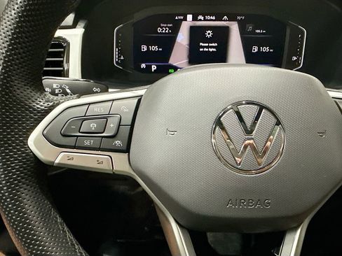 Used 2022 Volkswagen Atlas Cross Sport SEL R-Line image 30