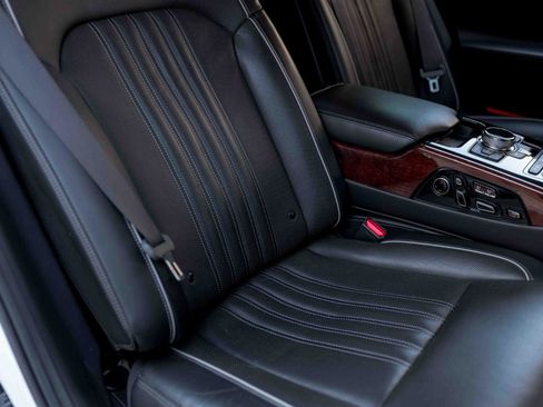 Used 2017 Genesis G90 5.0 Ultimate image 82