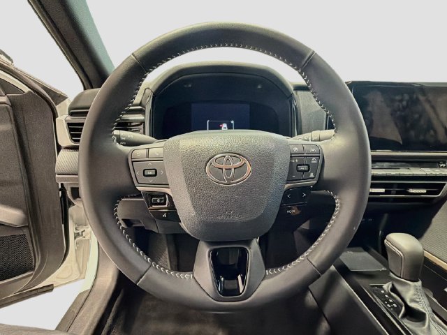 Certified 2026 Toyota Camry SE FWD image 9