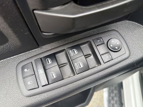 Used 2022 RAM 2500 Tradesman AWD/4WD image 15
