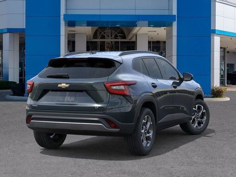New 2026 Chevrolet Trax LT w/ Driver Confidence Package image 4