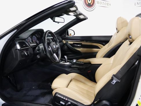 Used 2018 BMW M4 Convertible image 41