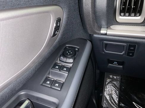 New 2027 Ford Expedition Active RWD image 21