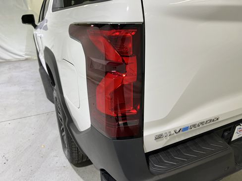 Used 2024 Chevrolet Silverado EV W/T image 10