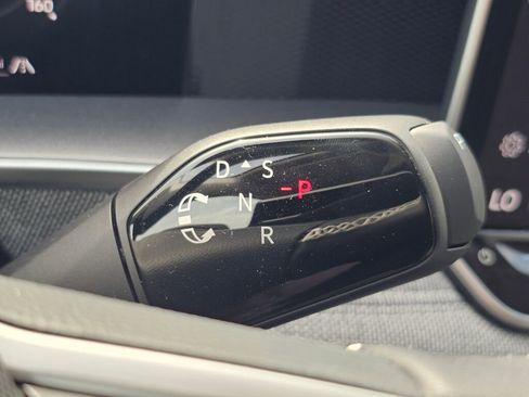 New 2026 Volkswagen Tiguan S AWD/4WD image 20