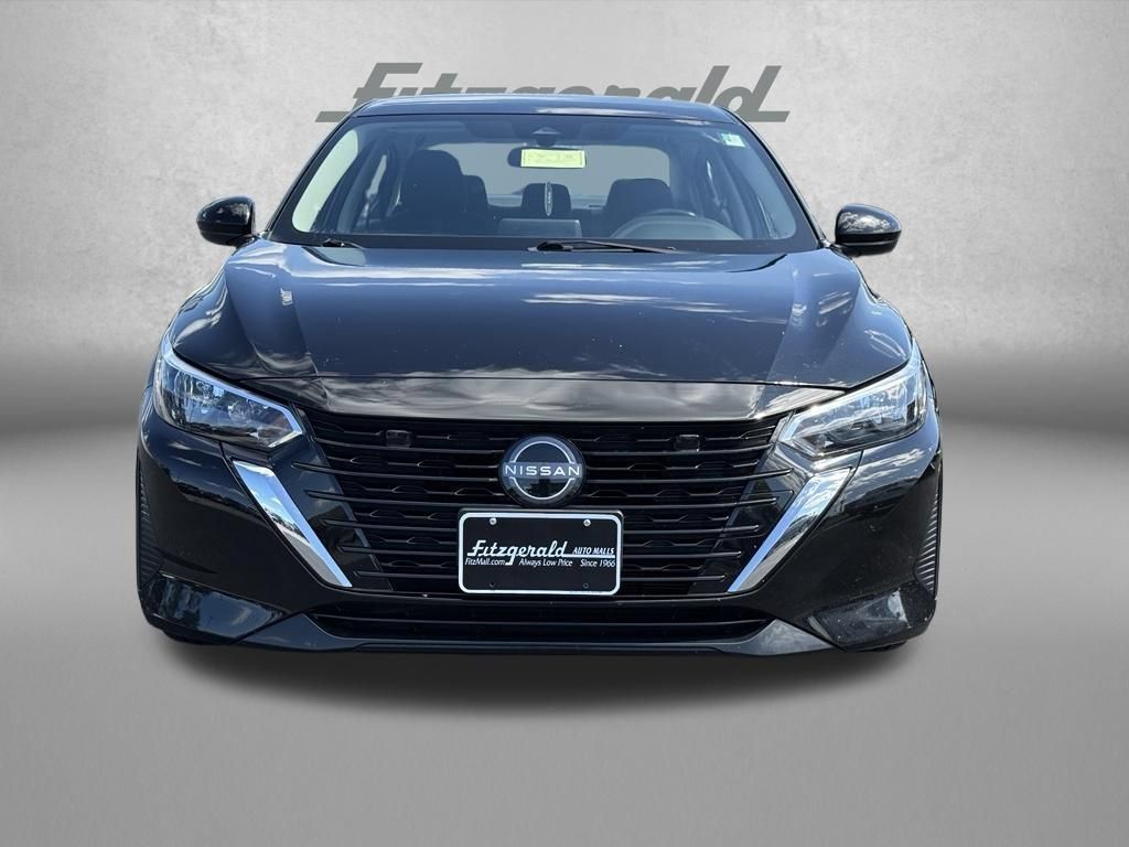 Used 2025 Nissan Sentra SV FWD image 2