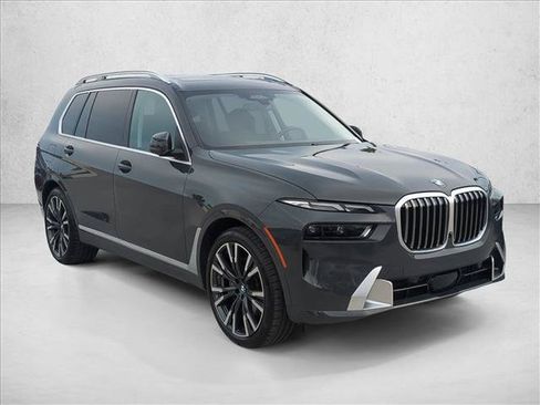 Certified 2026 BMW X7 xDrive40i AWD/4WD image 3