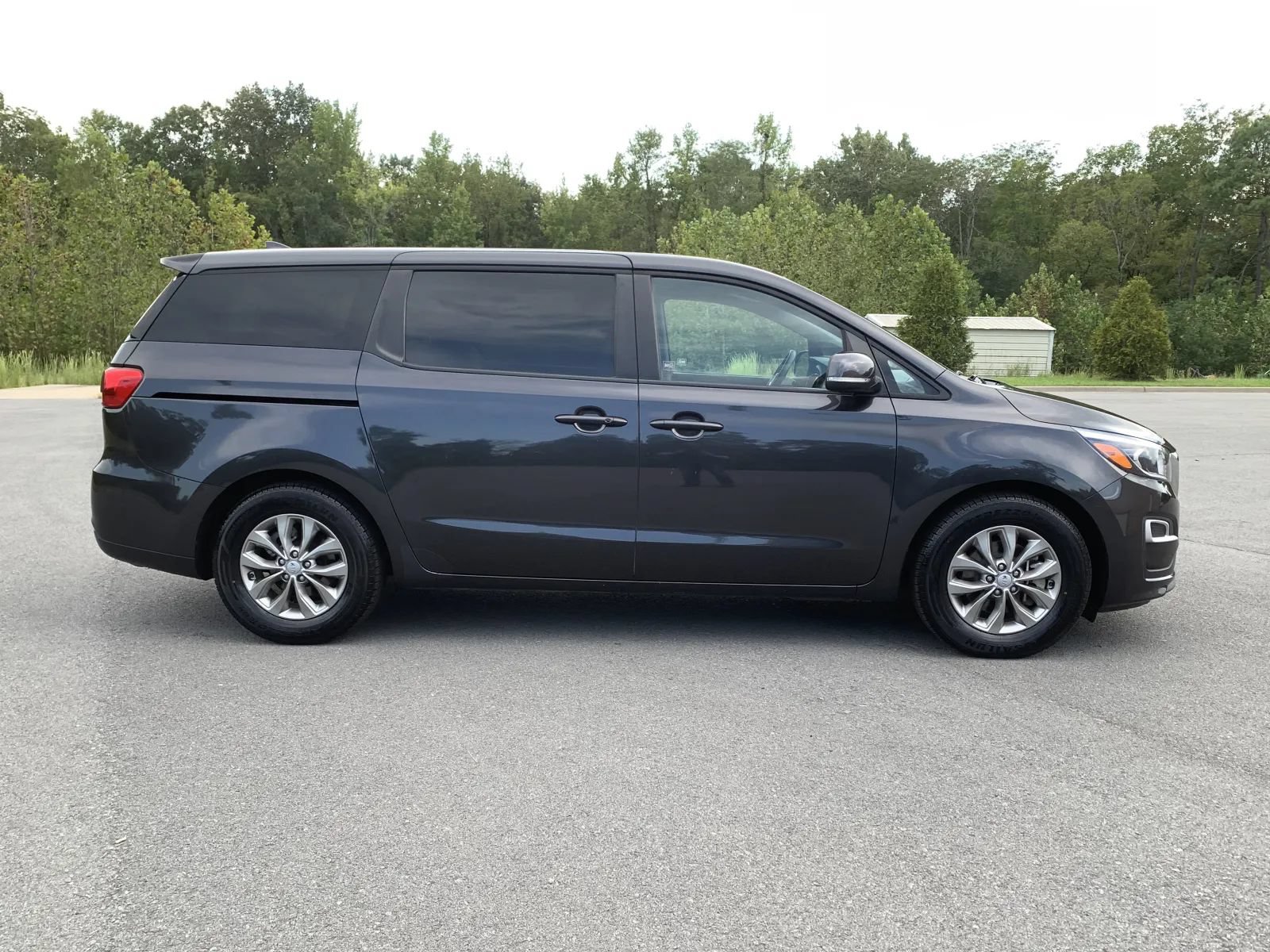 Used 2021 Kia Sedona LX FWD image 8