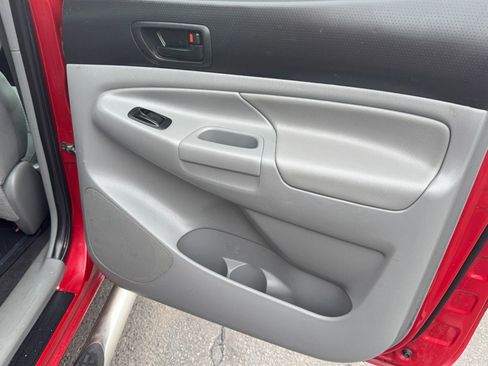 Used 2012 Toyota Tacoma 4x4 Double Cab image 14