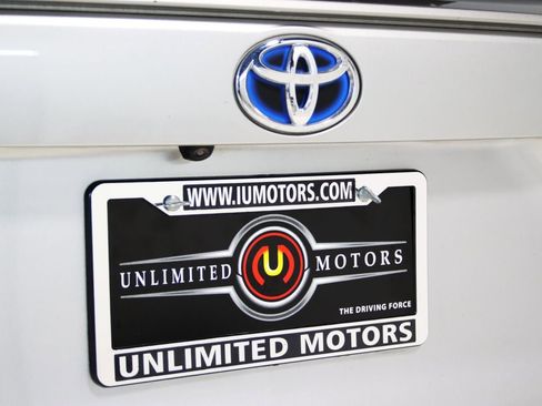 Used 2022 Toyota RAV4 Limited image 4