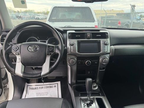 Used 2015 Toyota 4Runner SR5 Premium image 13