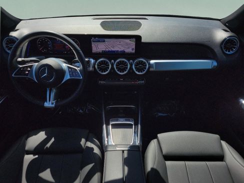 Certified 2025 Mercedes-Benz GLB 250 image 12